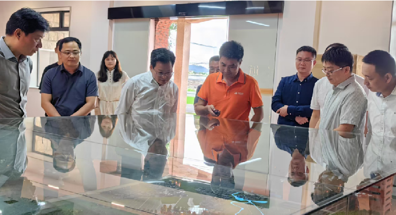 福建农林大学校党委书记王建南到访天亿未来生态城开展访企拓岗